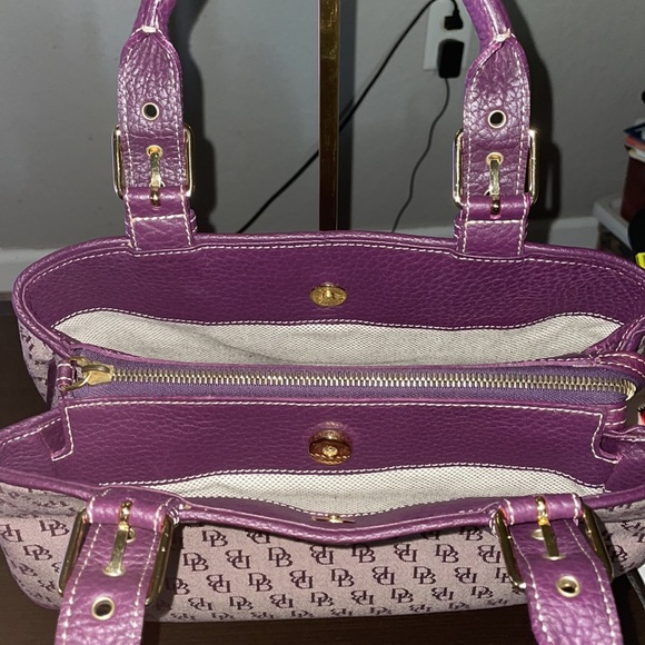 DOONEY AND BOURKE SIGNATURE PURPLE HANDBAG PURSE WALLET KEYRING SET RARE HTF - Picture 4 of 16